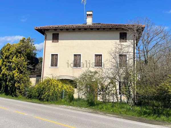 esavano in vendita a Concordia Sagittaria