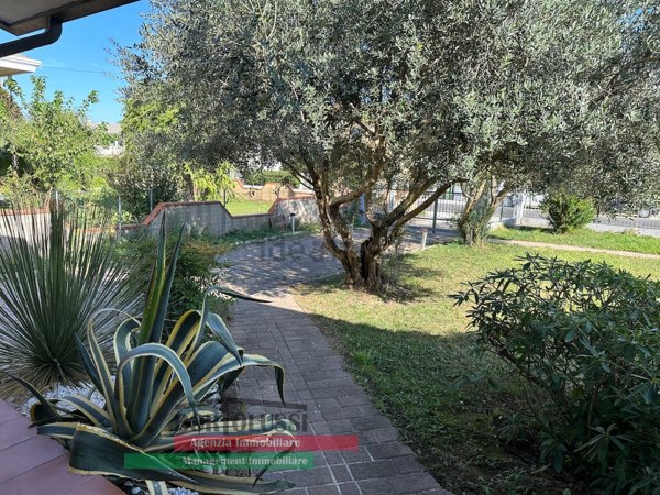 casa indipendente in vendita a Concordia Sagittaria