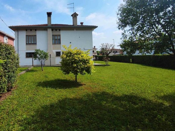 casa indipendente in vendita a Concordia Sagittaria