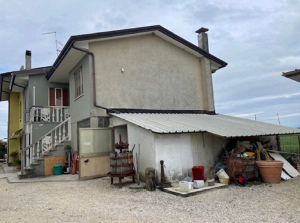 casa indipendente in vendita a Concordia Sagittaria in zona Sindacale