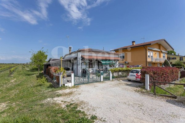 casa indipendente in vendita a Concordia Sagittaria