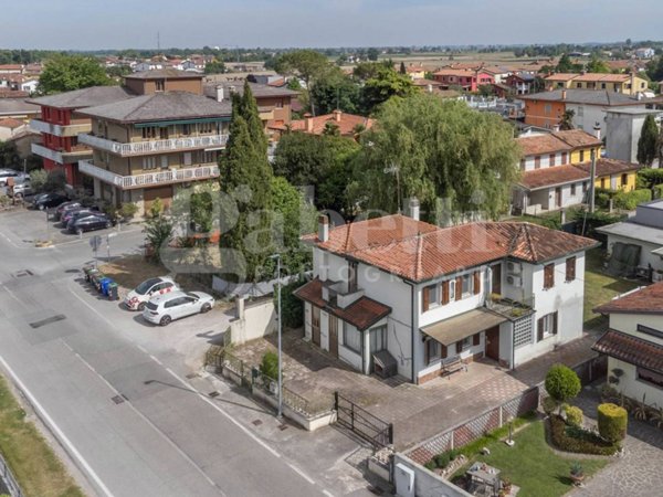 casa indipendente in vendita a Concordia Sagittaria