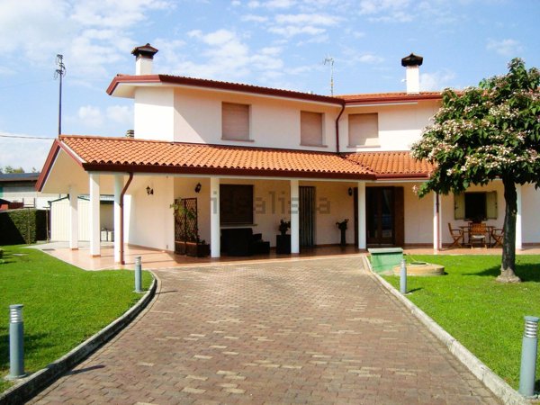 casa indipendente in vendita a Concordia Sagittaria in zona Paludetto