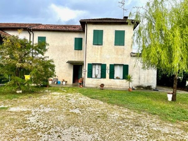 casa indipendente in vendita a Concordia Sagittaria in zona Cavanella