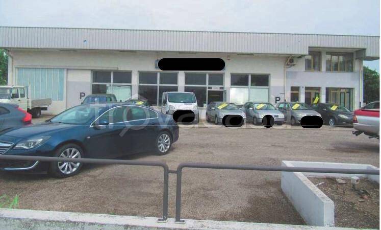 locale commerciale in vendita a Concordia Sagittaria in zona Paludetto