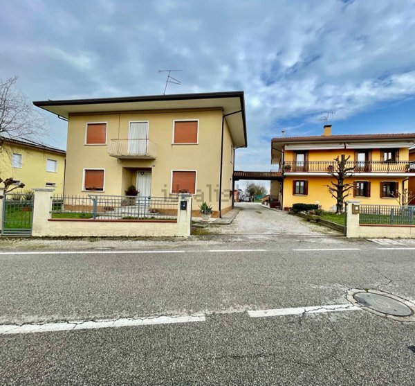 casa indipendente in vendita a Concordia Sagittaria in zona Paludetto