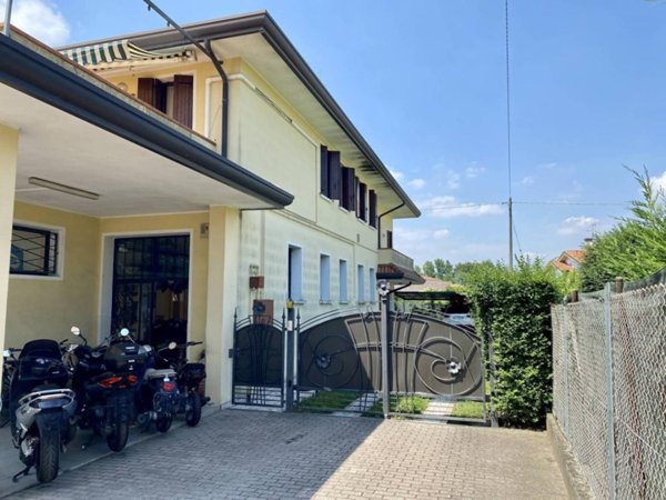 casa indipendente in vendita a Dolo