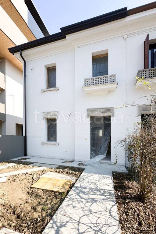 casa indipendente in vendita a Dolo