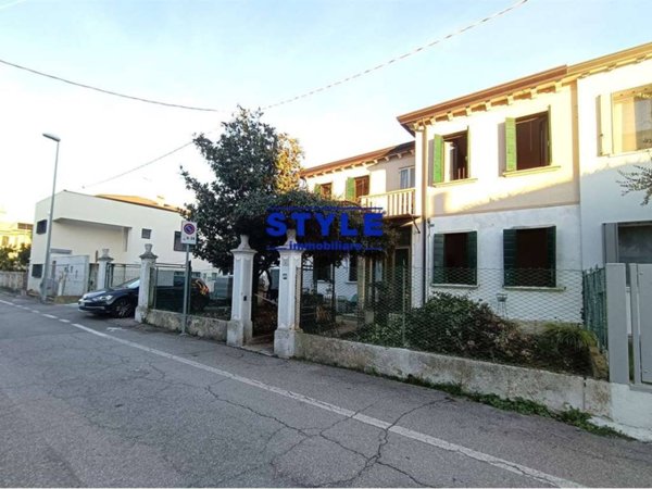 casa indipendente in vendita a Dolo