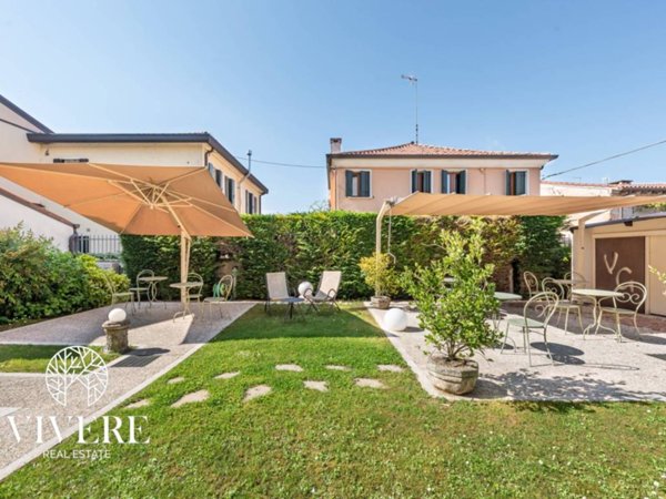 intera palazzina in vendita a Dolo