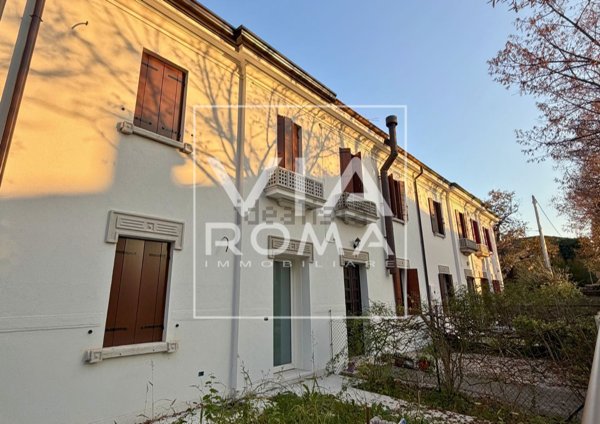 casa indipendente in vendita a Dolo