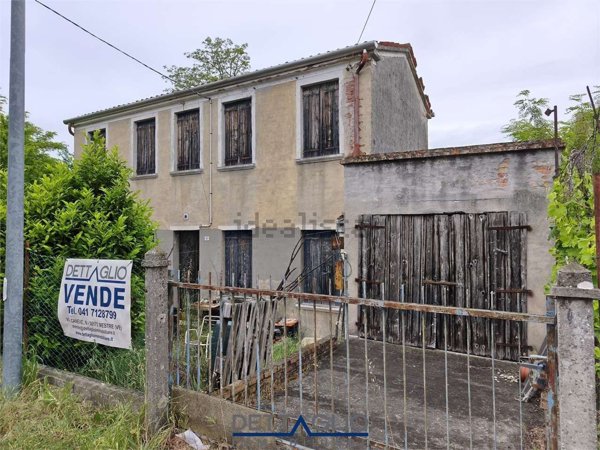 quadrivano in vendita a Dolo