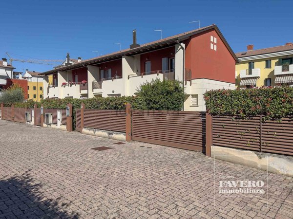 casa indipendente in vendita a Dolo