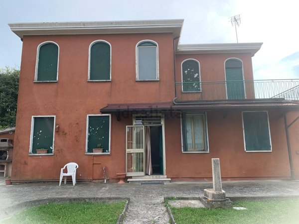 casa indipendente in vendita a Dolo