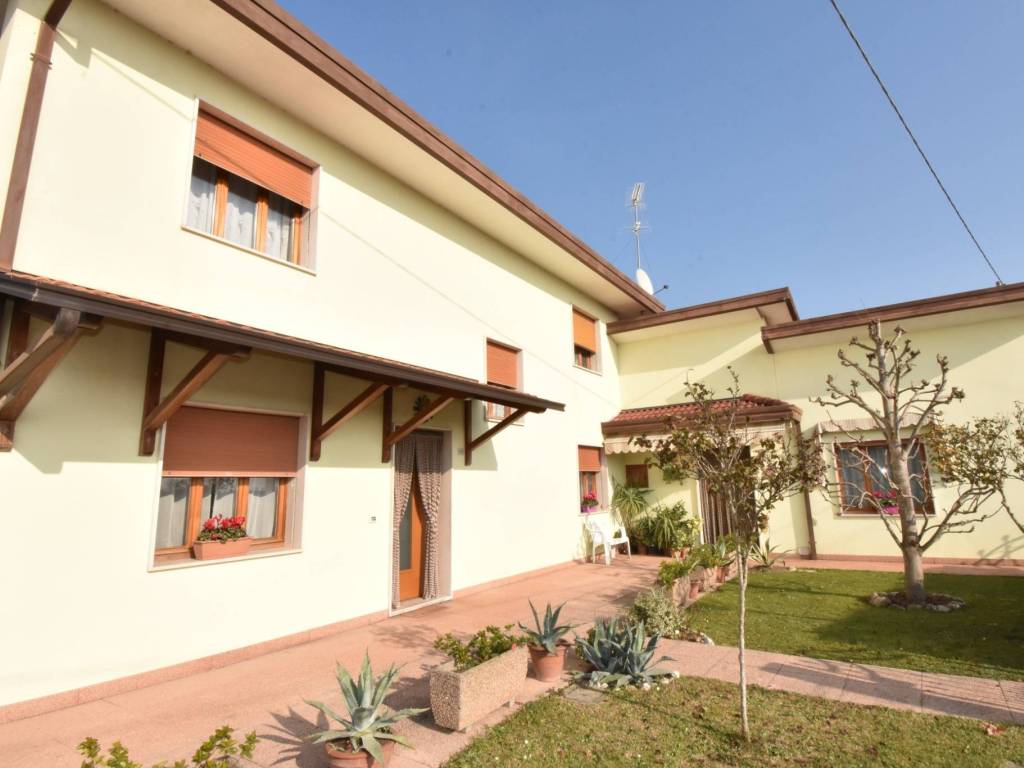 casa indipendente in vendita ad Eraclea