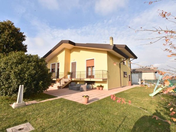 casa indipendente in vendita ad Eraclea
