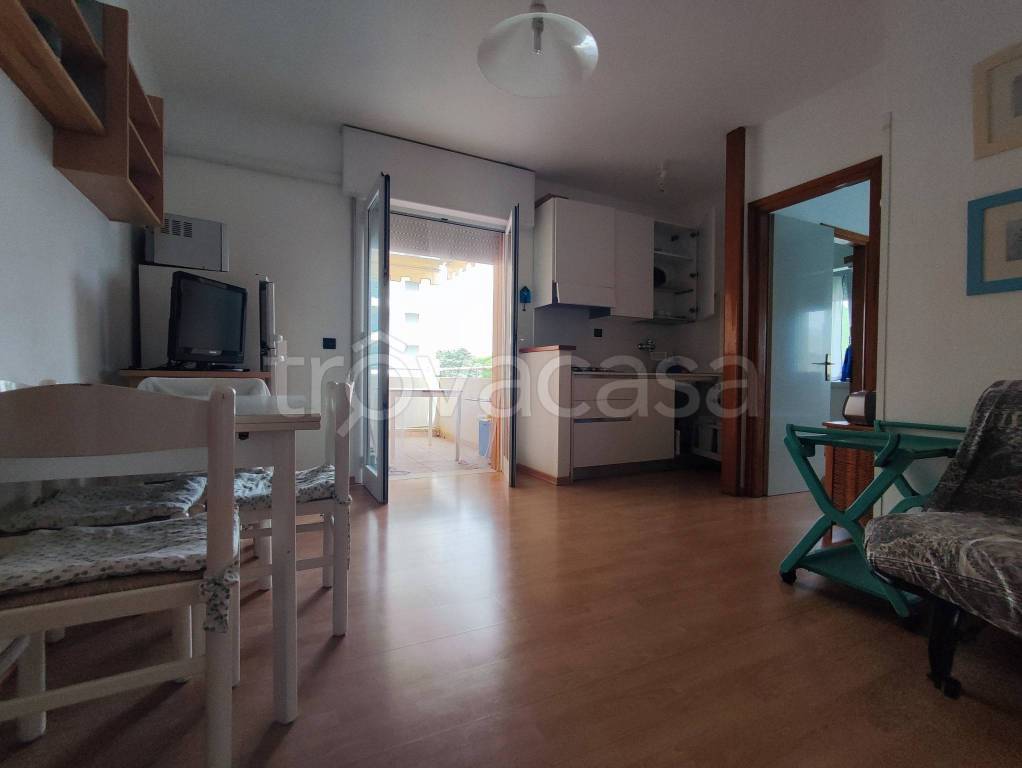 appartamento in vendita ad Eraclea in zona Eracleamare