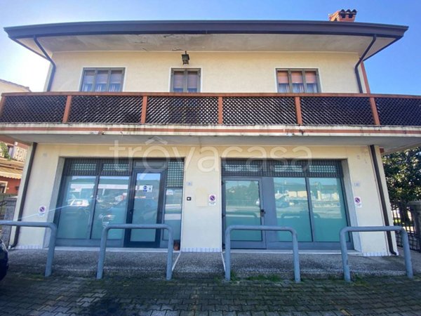 appartamento in vendita ad Eraclea in zona Stretti