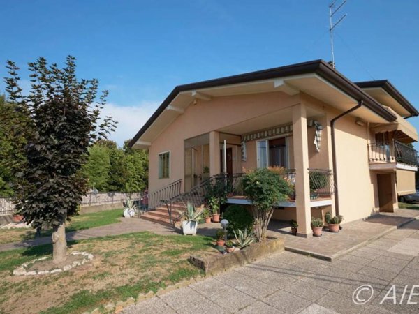 casa indipendente in vendita ad Eraclea