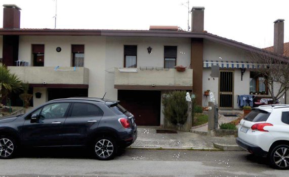 locale di sgombero in vendita ad Eraclea
