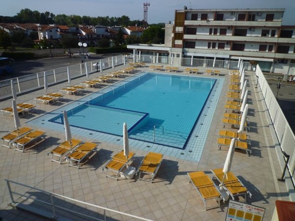 appartamento in vendita ad Eraclea in zona Eracleamare