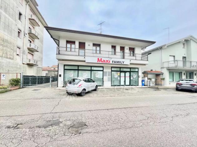 negozio in vendita ad Eraclea