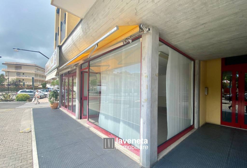 appartamento in vendita ad Eraclea in zona Eracleamare