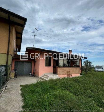 casa indipendente in vendita ad Eraclea in zona Murazzetta