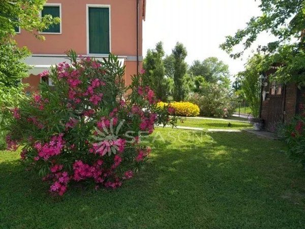 appartamento in vendita ad Eraclea in zona Eracleamare