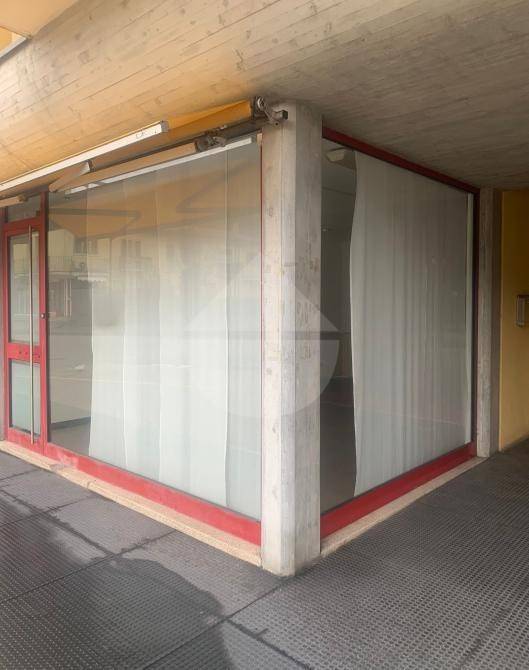 negozio in vendita ad Eraclea in zona Eracleamare