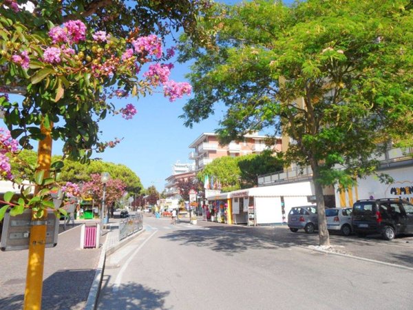 appartamento in vendita ad Eraclea in zona Eracleamare