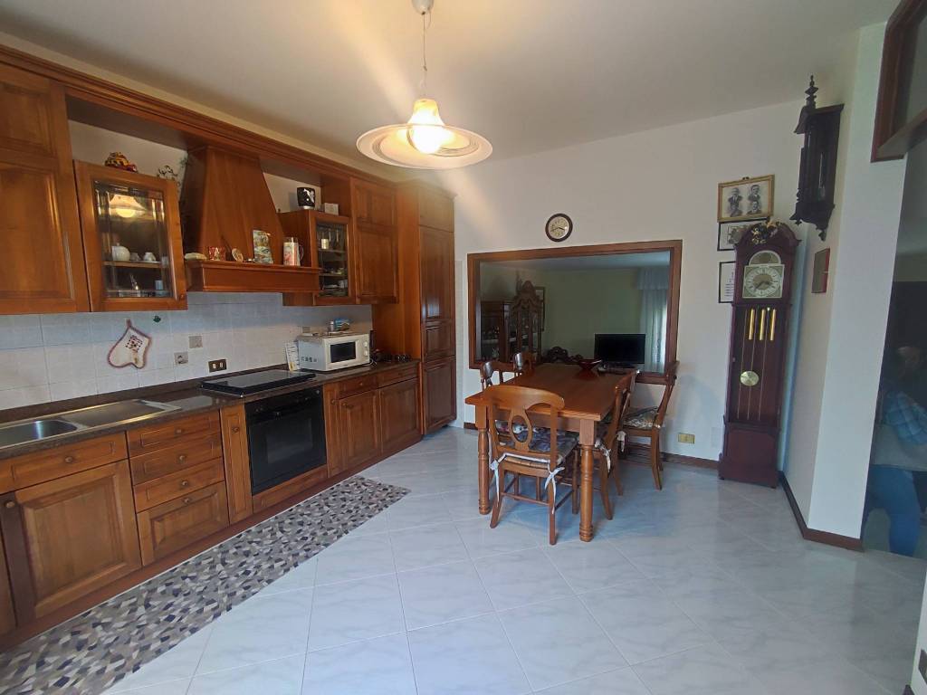 casa indipendente in vendita ad Eraclea in zona Torre di Fine