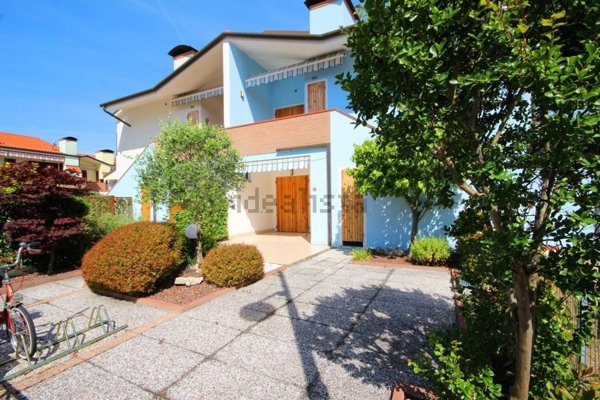 appartamento in vendita ad Eraclea in zona Eracleamare