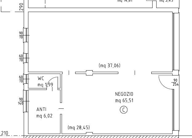 negozio in vendita ad Eraclea in zona Eracleamare
