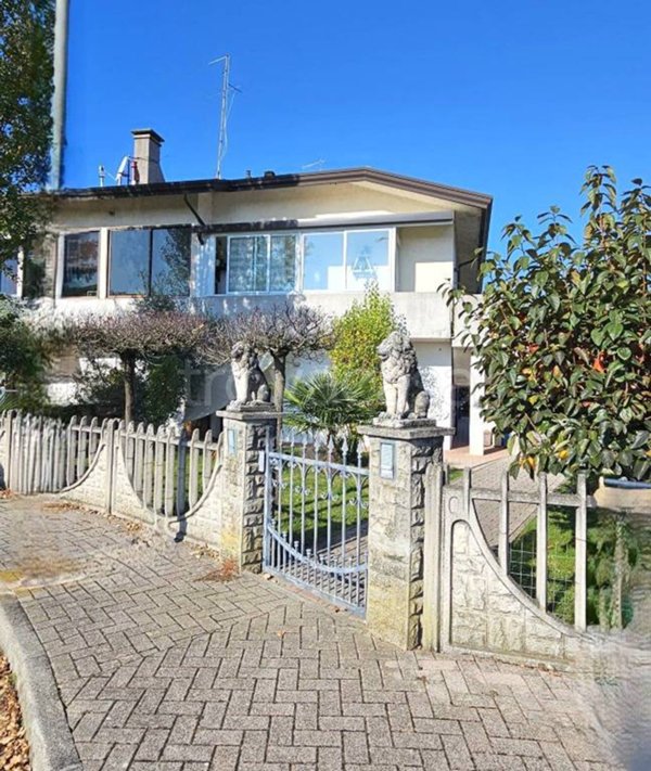 appartamento in vendita ad Eraclea in zona Brian