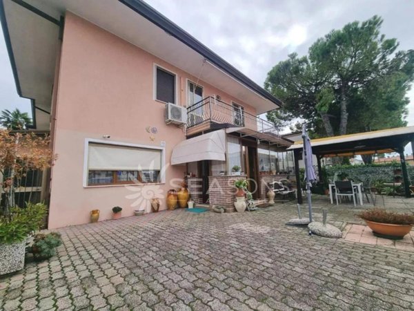 casa indipendente in vendita ad Eraclea