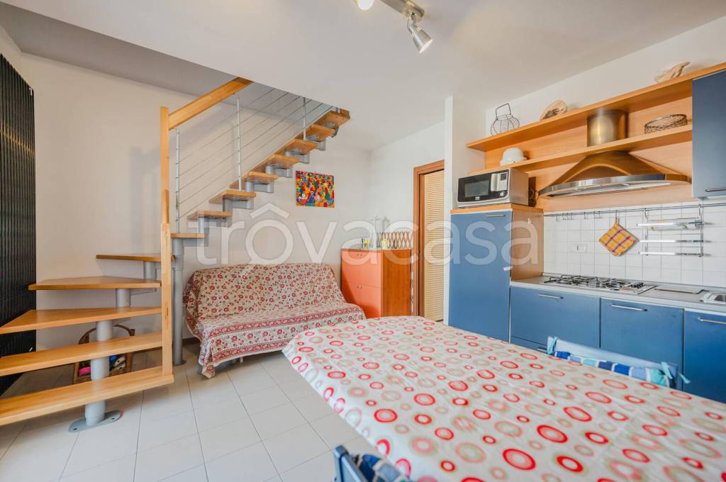 appartamento in vendita ad Eraclea in zona Eracleamare