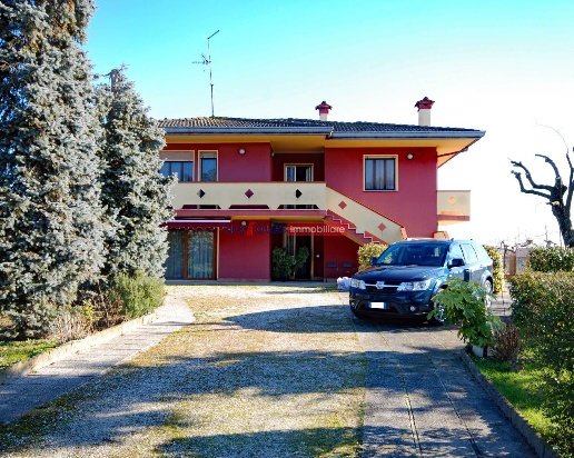 casa indipendente in vendita ad Eraclea in zona Coda di Gatto