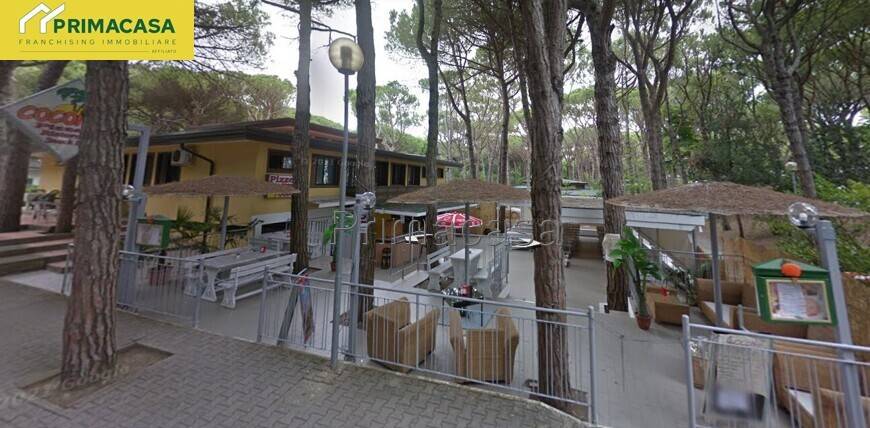 negozio in vendita ad Eraclea in zona Eracleamare