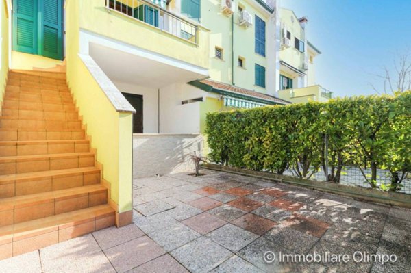 appartamento in vendita ad Eraclea in zona Eracleamare