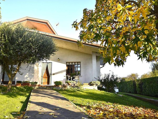 casa indipendente in vendita ad Eraclea in zona Stretti