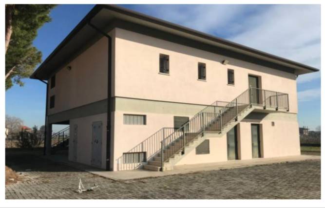 locale commerciale in vendita ad Eraclea