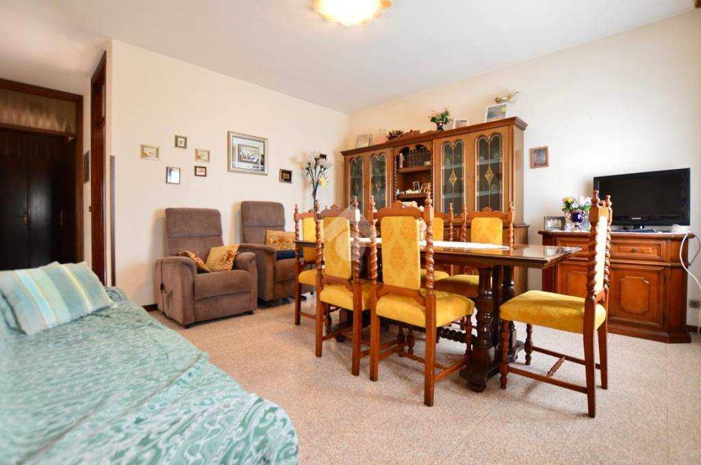 appartamento in vendita ad Eraclea in zona Stretti