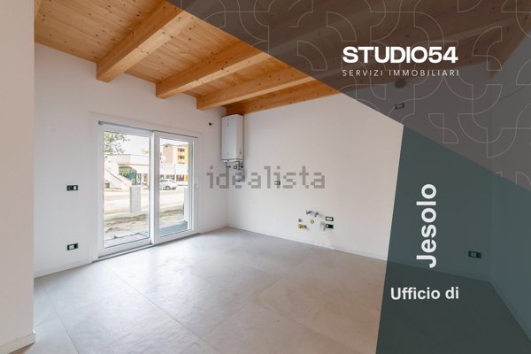 appartamento in vendita ad Eraclea in zona Eracleamare