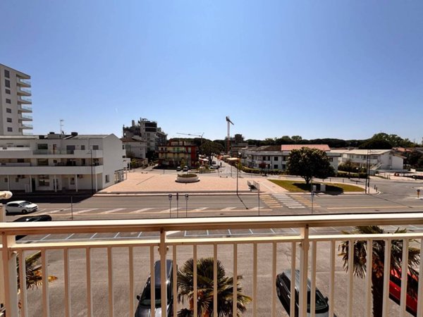 appartamento in vendita ad Eraclea in zona Eracleamare