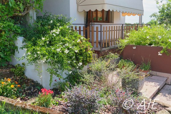 casa indipendente in vendita ad Eraclea in zona Eracleamare