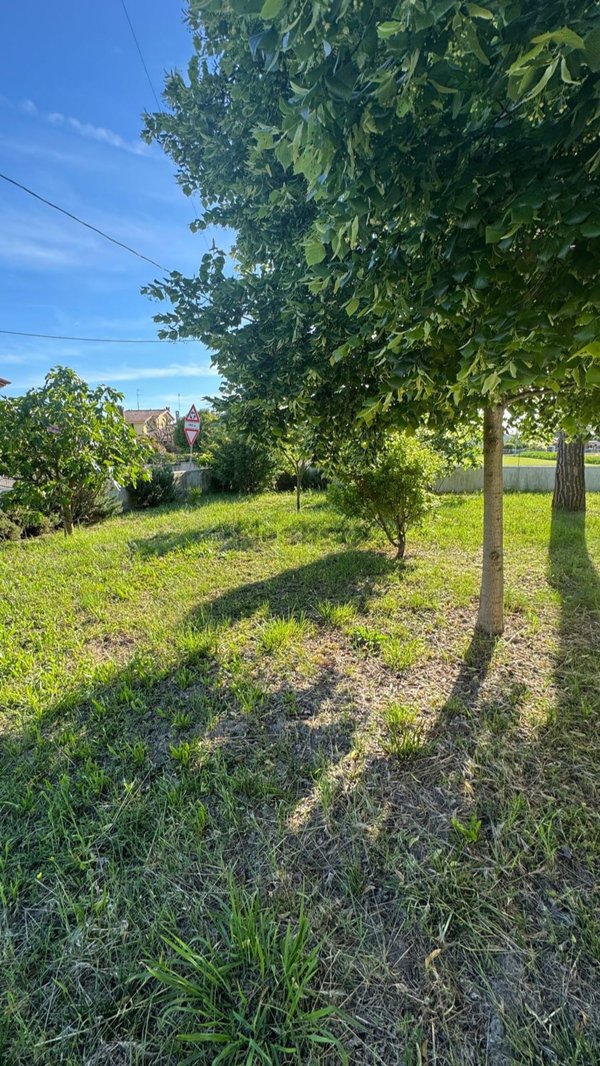 casa indipendente in vendita ad Eraclea in zona Brian