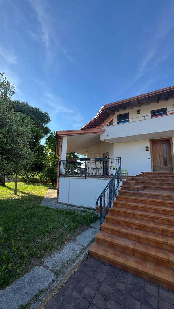 casa indipendente in vendita ad Eraclea in zona Brian