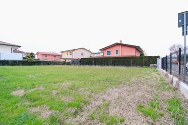 terreno in vendita ad Eraclea