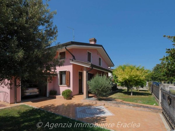 casa indipendente in vendita ad Eraclea